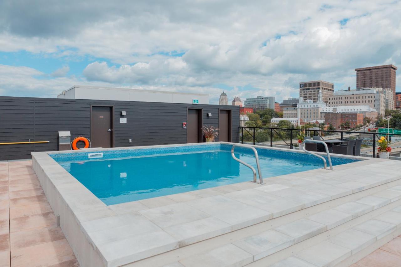 Condo Mid-Century Modern Style - Pool/Terrace Québec Exterior foto